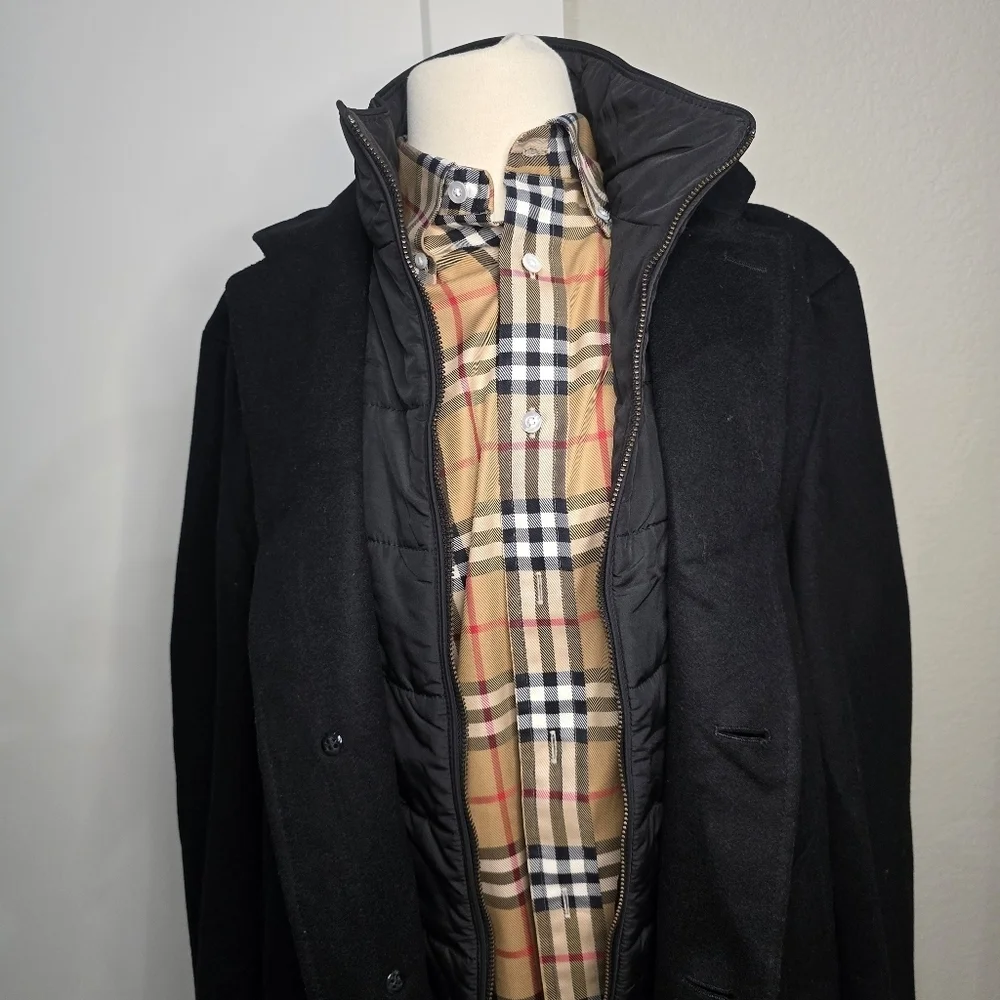 Hugo Boss Men's Black Wool Coat Size 38R Detachable Inner Rib